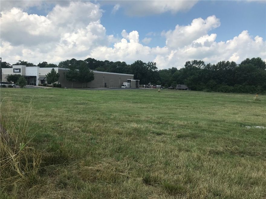 2.34 acres ready for development in the thriving North Fayetteville Business Corridor. Adjoining properties Target, Bassett Furniture, First National Bank. Seller will consider dividing the property. Call for more information.