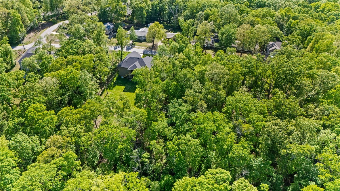 SUFFOLK SUB-BVV - Land