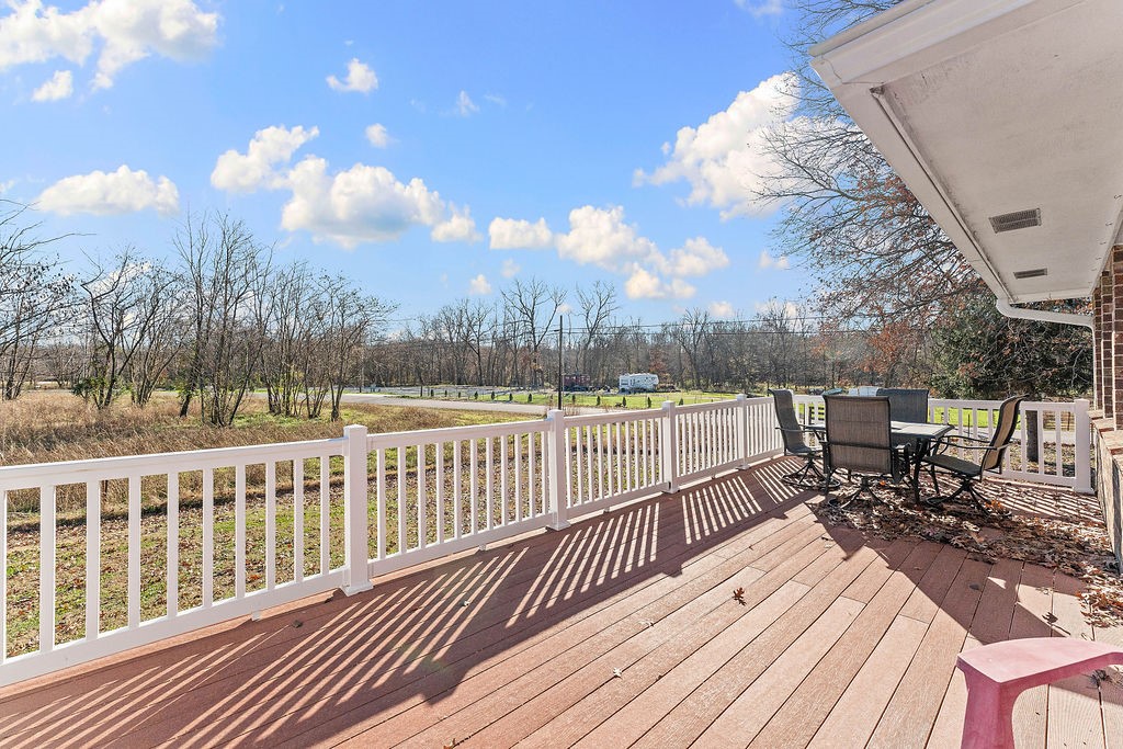 Rock And Arrow Addit - Residential