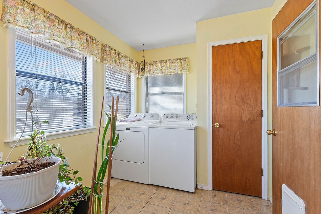 Rock And Arrow Addit - Residential