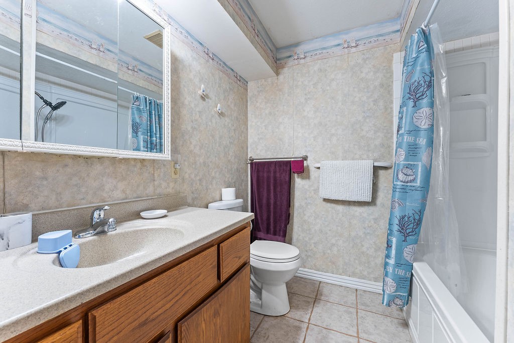 Rock And Arrow Addit - Residential