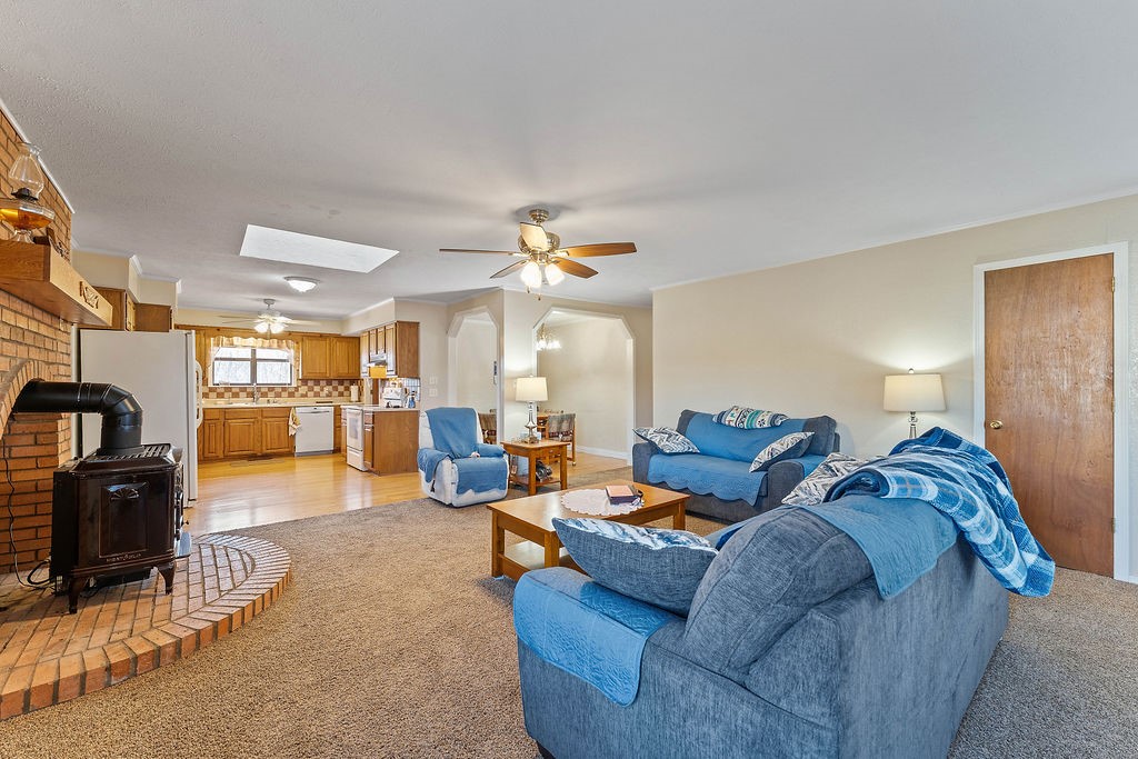 Rock And Arrow Addit - Residential