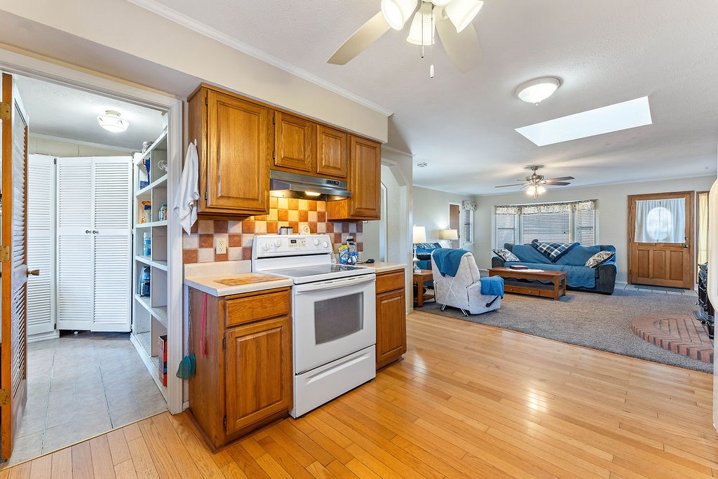 Rock And Arrow Addit - Residential