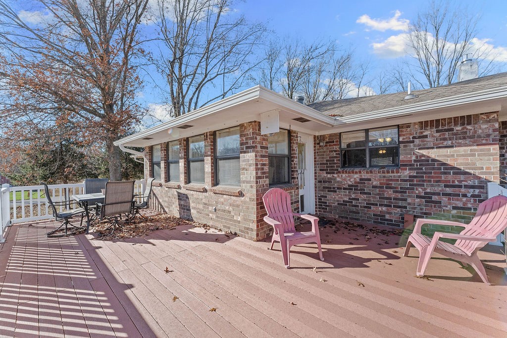 Rock And Arrow Addit - Residential