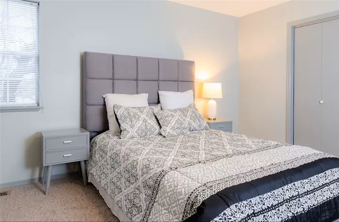 W A Burks Add Bentonville - Residential Lease