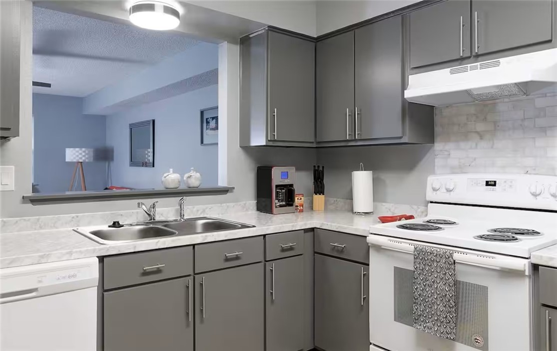 W A Burks Add Bentonville - Residential Lease