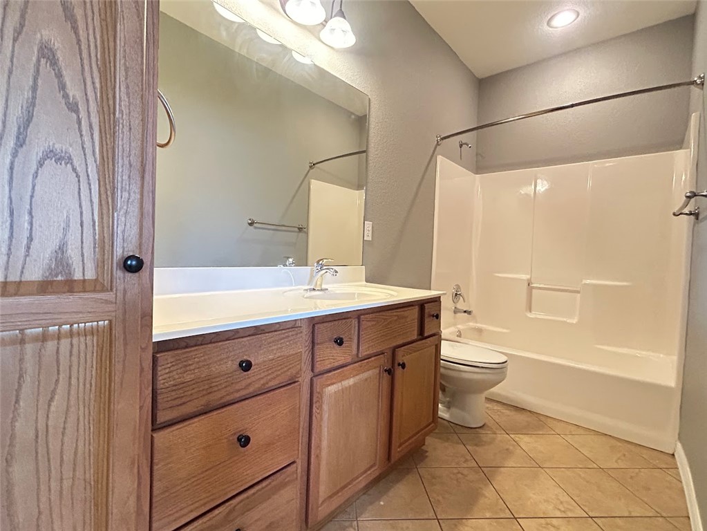 Westfield Sub Ph II - Residential Lease