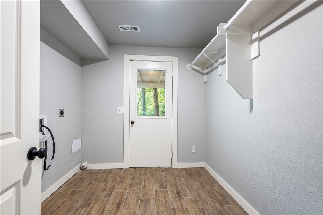 Essex Sub Bvv - Residential Lease