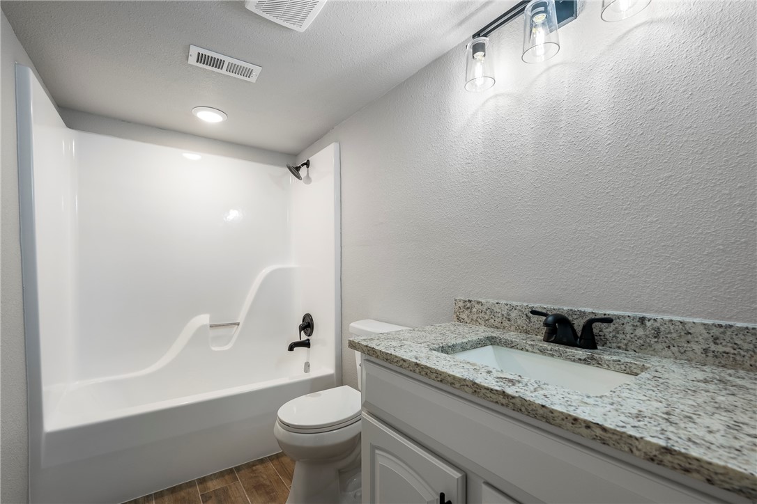 Essex Sub Bvv - Residential Lease