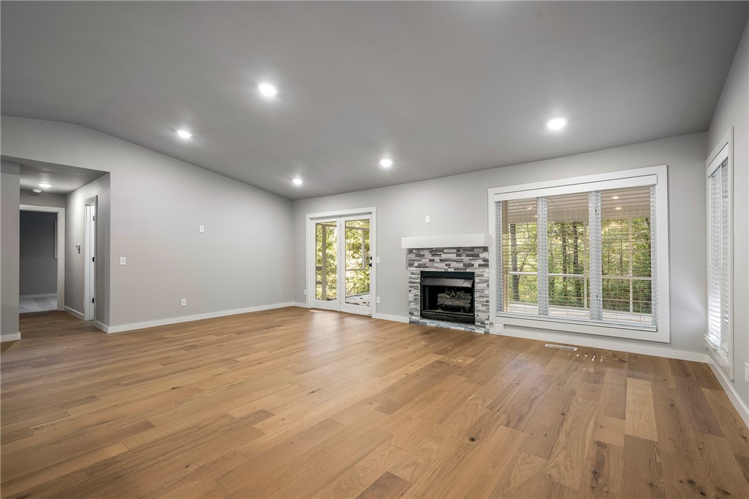 Essex Sub Bvv - Residential Lease