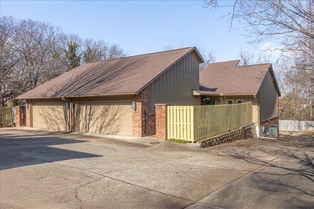 Oak Park Condos - Residential