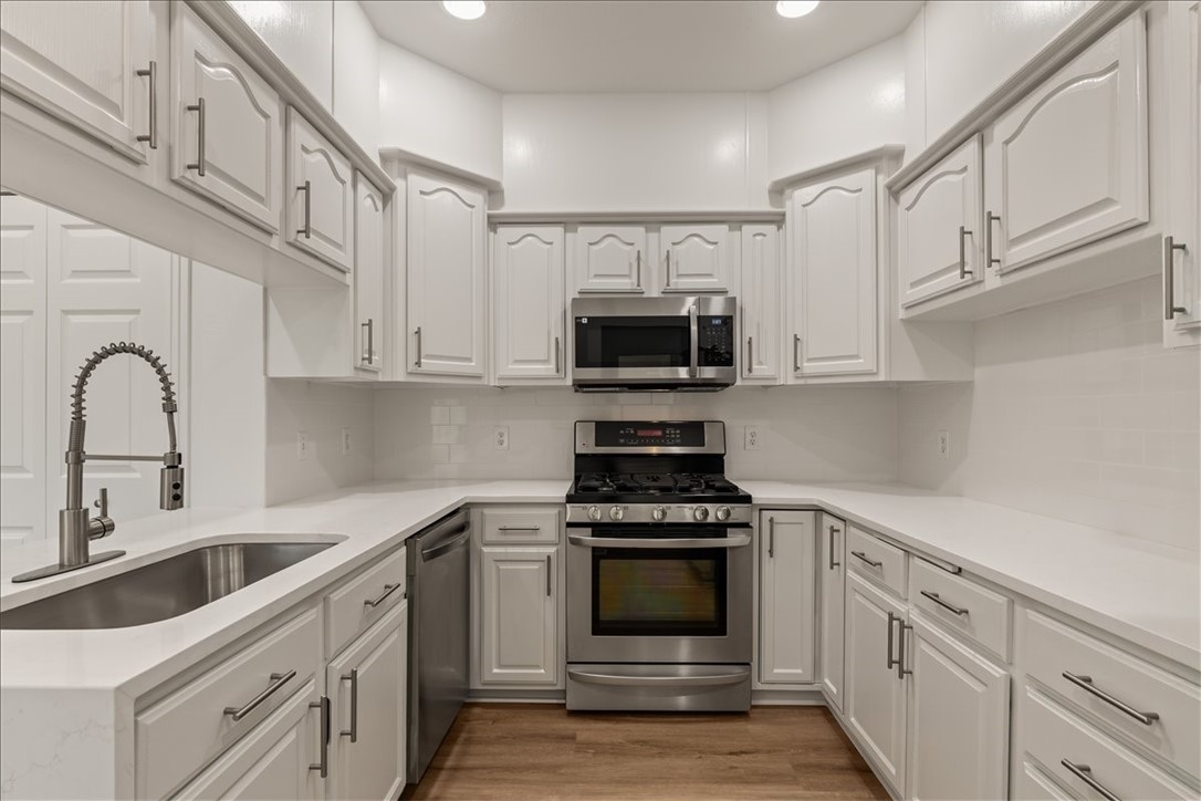 Oak Park Condos - Residential