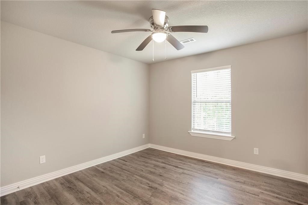 Lockhart Sub Bvv - Residential Lease