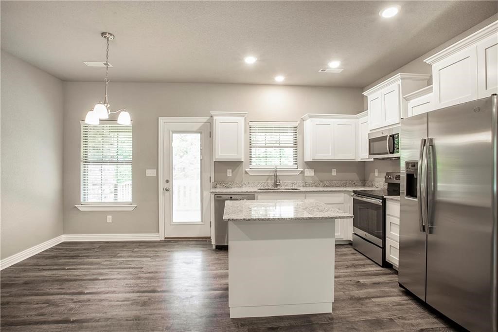 Lockhart Sub Bvv - Residential Lease