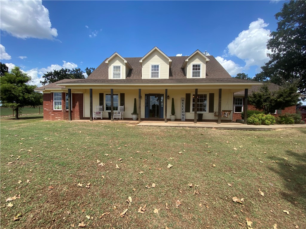 Chickens and country - Farm