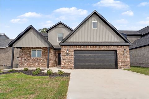 Photo of 6605 Crabapple Street, Bentonville, AR 72712 (MLS # 1349500)