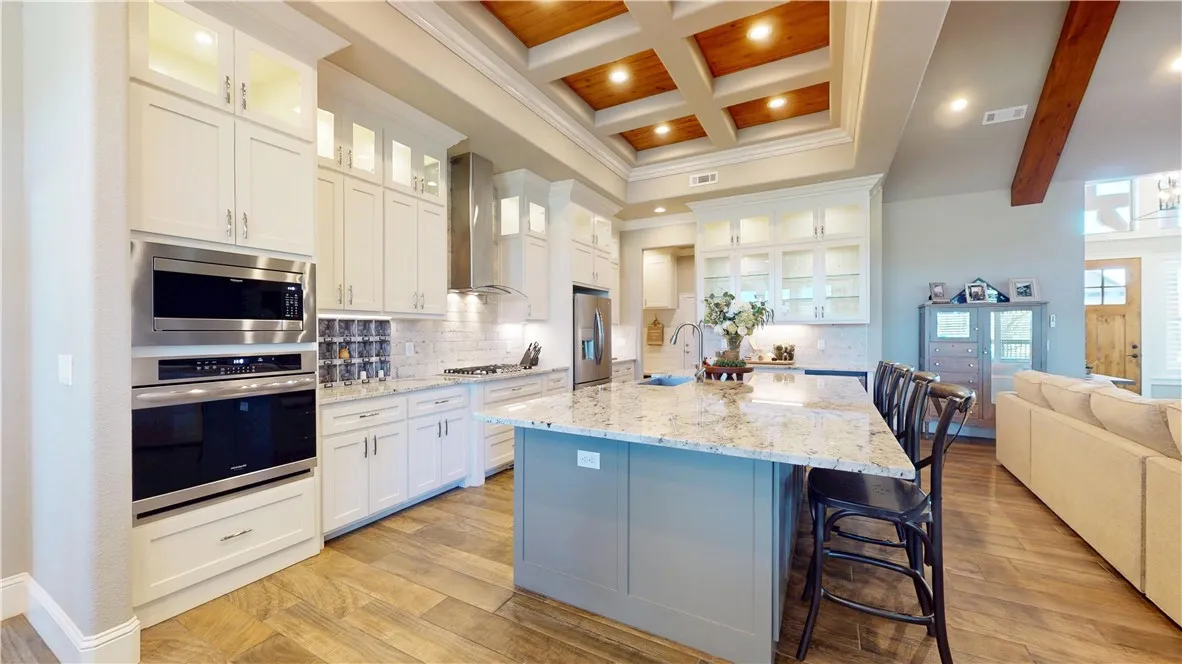 Bentonville, Arkansas 72712, United States, 4 Bedrooms Bedrooms, ,5 BathroomsBathrooms,Residential,Pending,108290