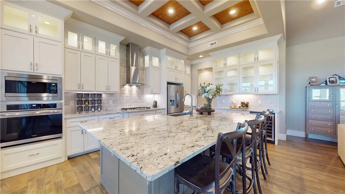 Bentonville, Arkansas 72712, United States, 4 Bedrooms Bedrooms, ,5 BathroomsBathrooms,Residential,Pending,108290