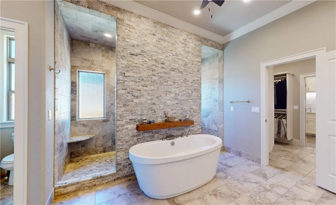 Bentonville, Arkansas 72712, United States, 4 Bedrooms Bedrooms, ,5 BathroomsBathrooms,Residential,Pending,108290