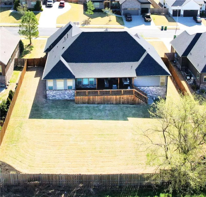 Bentonville, Arkansas 72712, United States, 4 Bedrooms Bedrooms, ,5 BathroomsBathrooms,Residential,Pending,108290