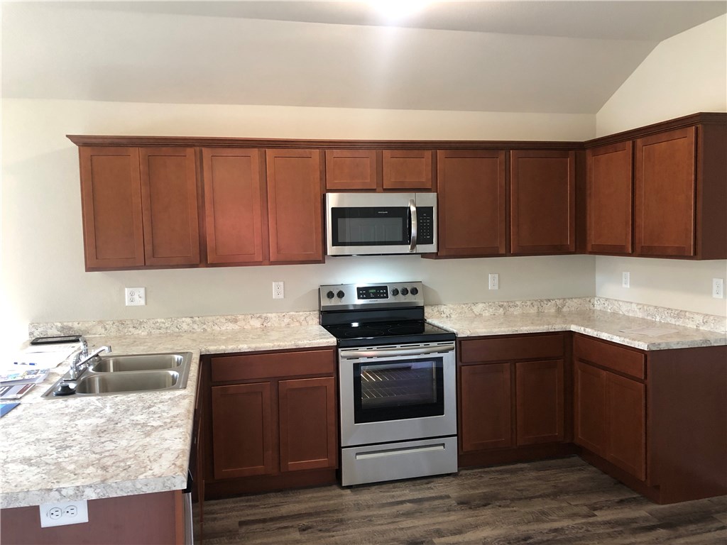 Coves II - Residential Lease