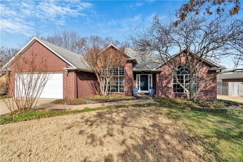 Photo of 4450 W Sandingham Street, Fayetteville, AR 72704 (MLS # 1335328)