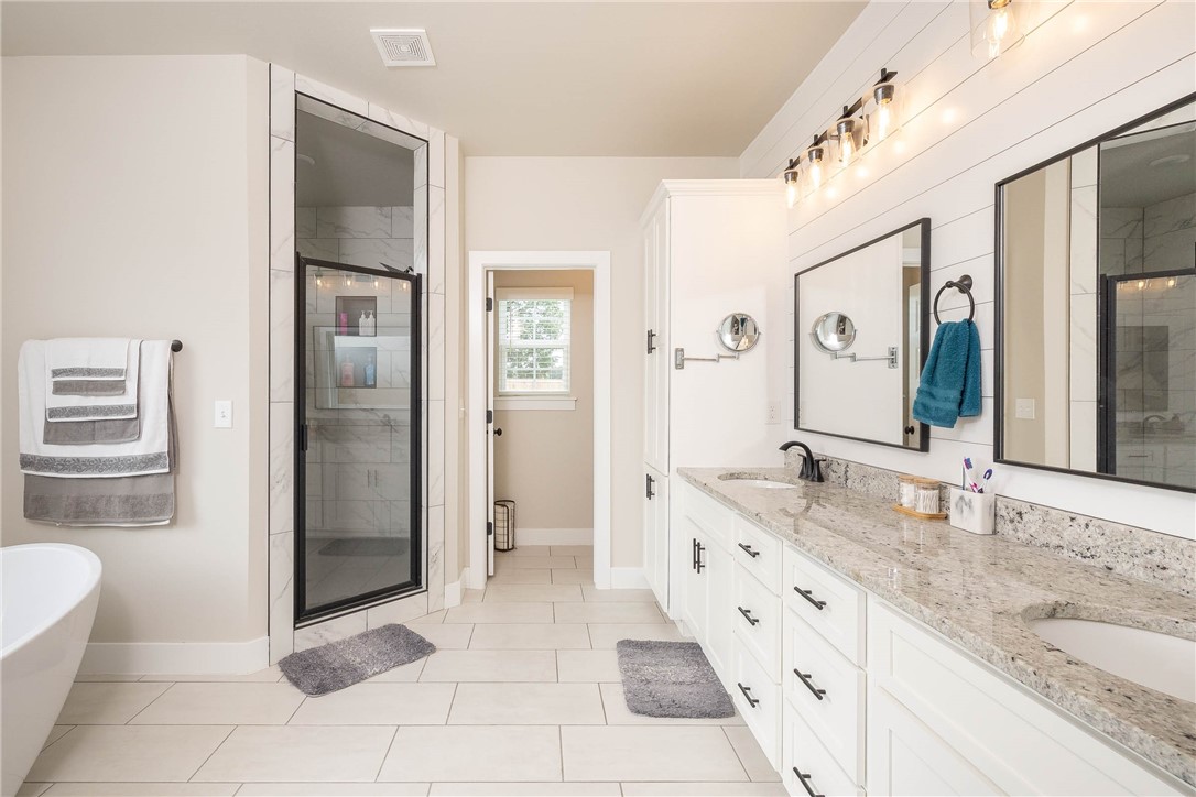 Jenna Estates Gravette - Residential