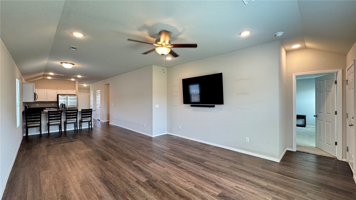Creekside Meadows - Residential