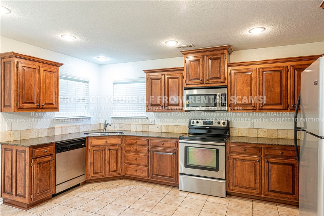 Bellwood Sub Ph I - Residential Lease