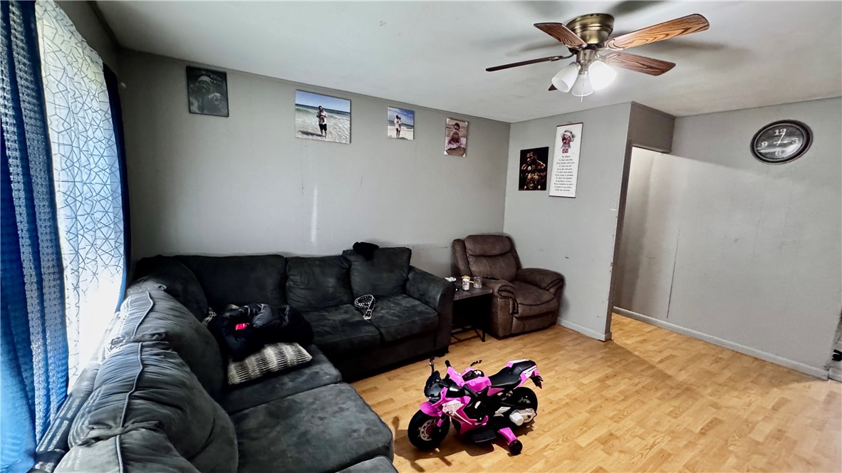 West Emma Gardens Add I - Residential