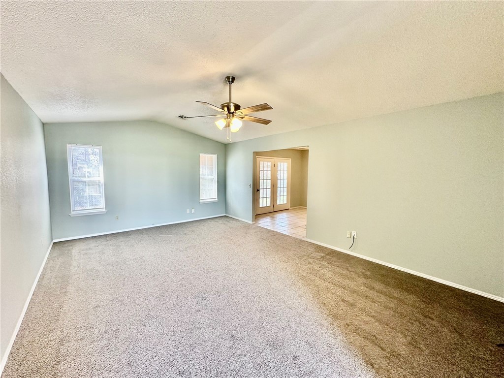 24-18-30-SPRINGDALE - Residential Lease