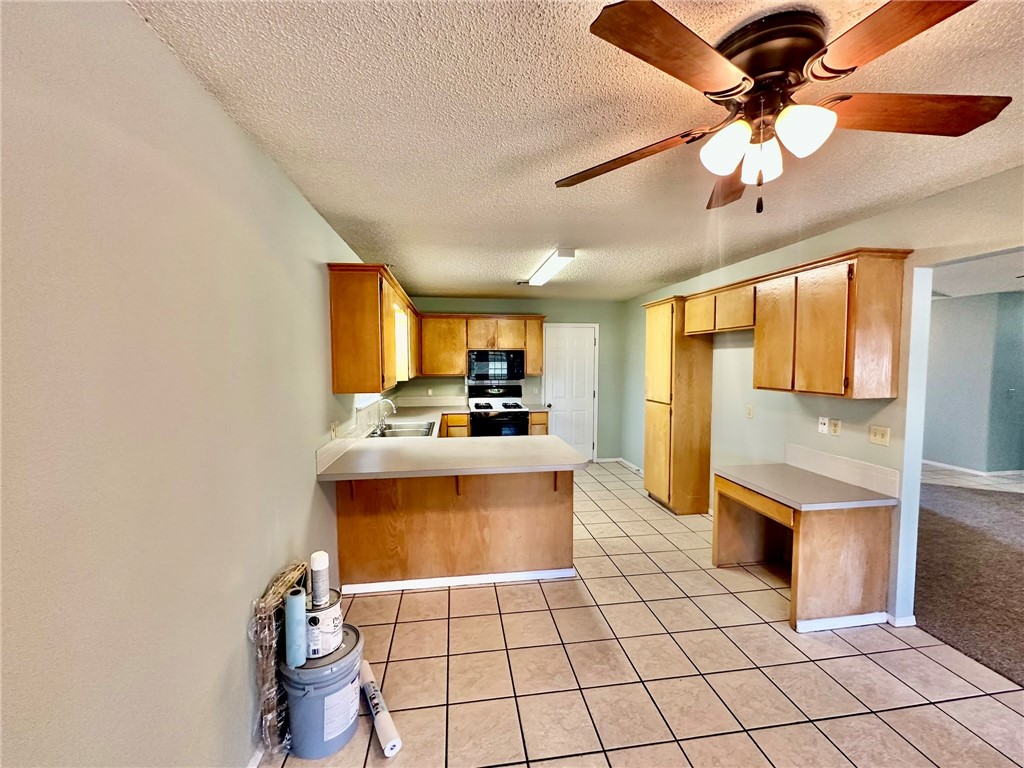 24-18-30-SPRINGDALE - Residential Lease