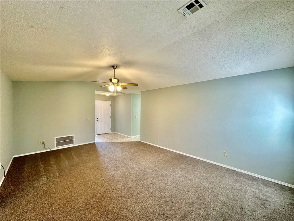 24-18-30-SPRINGDALE - Residential Lease
