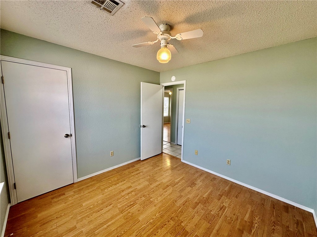 24-18-30-SPRINGDALE - Residential Lease