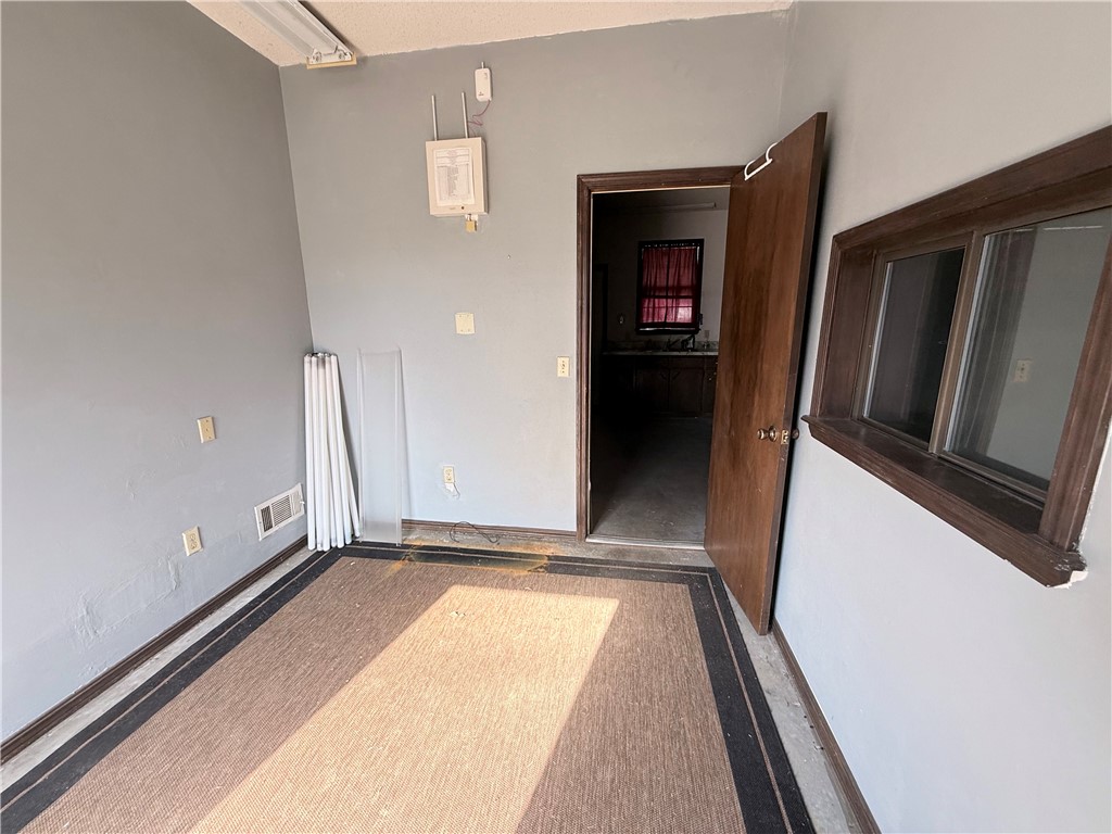 J L Shinn - Residential