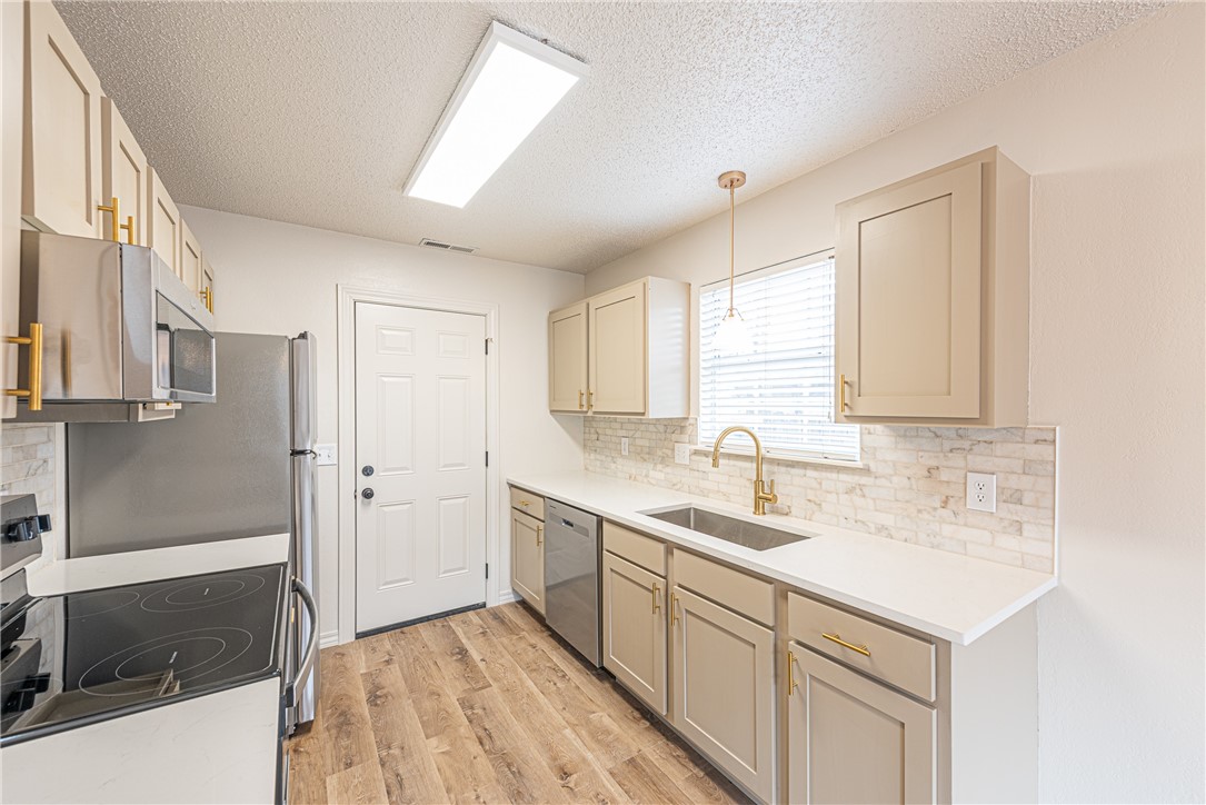 Walnut Heights - Residential