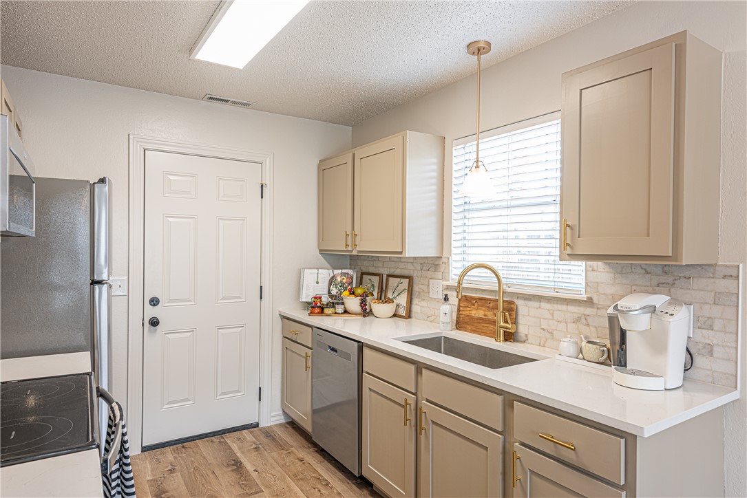 Walnut Heights - Residential