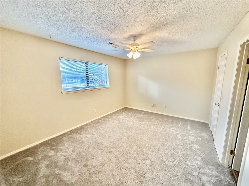 SUNDANCE ACRES PH 4-ROGERS - Residential Lease