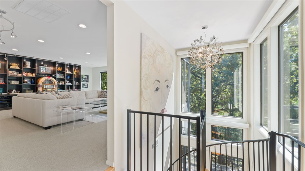 Tomlyn Valley - Residential