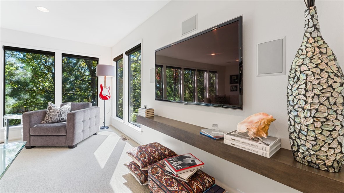 Tomlyn Valley - Residential