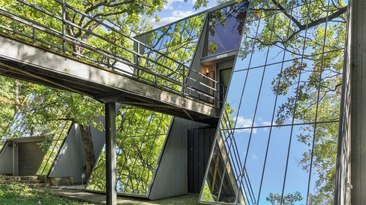 Tomlyn Valley - Residential