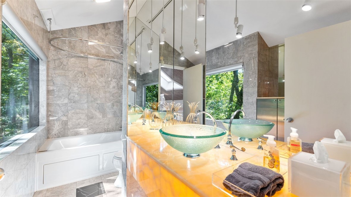 Tomlyn Valley - Residential