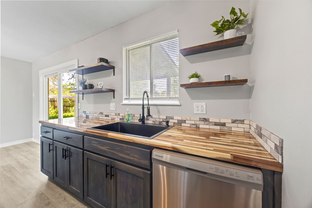 Olivewood Sub Unit 2 Rogers - Residential