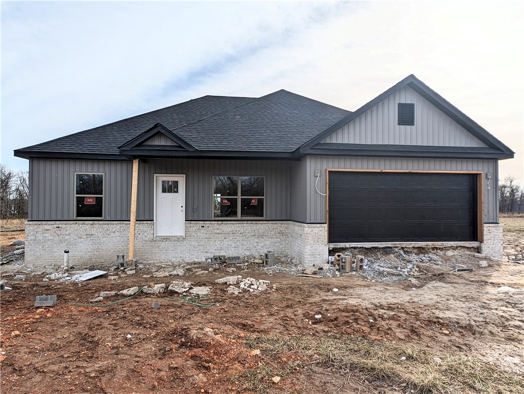 Welcome To Your Next Home! (***COMPLETED Pics Are Of Previous Build w/ Less Amenities. THIS Home Will Feature A Fireplace, Vaulted Ceiling, Upgraded Cabinet Set w/ Vented Hood And More!) Fabulous New Build In Bella Vista. Huge 0.62 Acre FLAT Lot. Just Down The Road From The Highlands Golf Course / Pub One Direction And Loch Lomond Tiree Park / Boat Launch The Other. Easy Access To I-49 North/South. Great Curb Appeal. Covered Front Porch And Back Patio. Split Floorplan w/ Open Concept Living/Kitchen/Dining. Vaulted Ceiling In Living Room (not pictured in sample pics). Custom Cabinets And 3cm Granite Throughout. Sold Surface Flooring In The Main Areas, Tile In Laundry/Baths, Carpet In Bedrooms. Primary Suite w/ Walk-in Closet; Dual Vanity, Tile Shower In Primary Bath. Wrapping Up March/April 2024. ***Sample Pics Of Same Plan, Different Build & Finishes. Finishes On This Home Will Vary.***