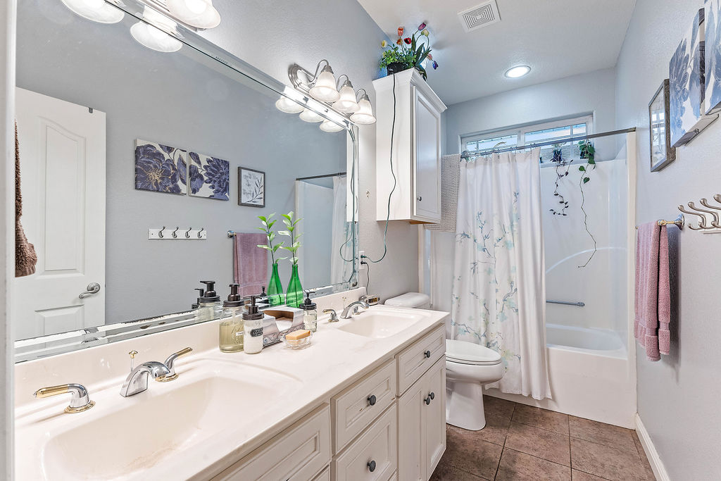 Maloree Woods Add Siloam Spgs - Residential