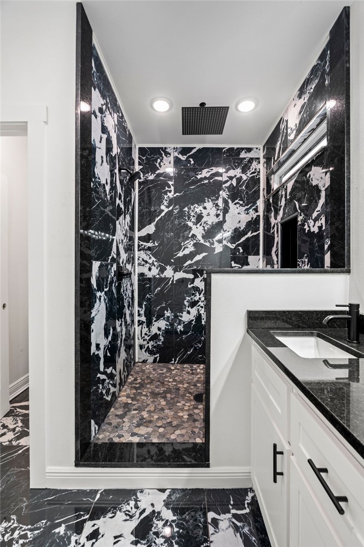 NORTH HILLS - Residential