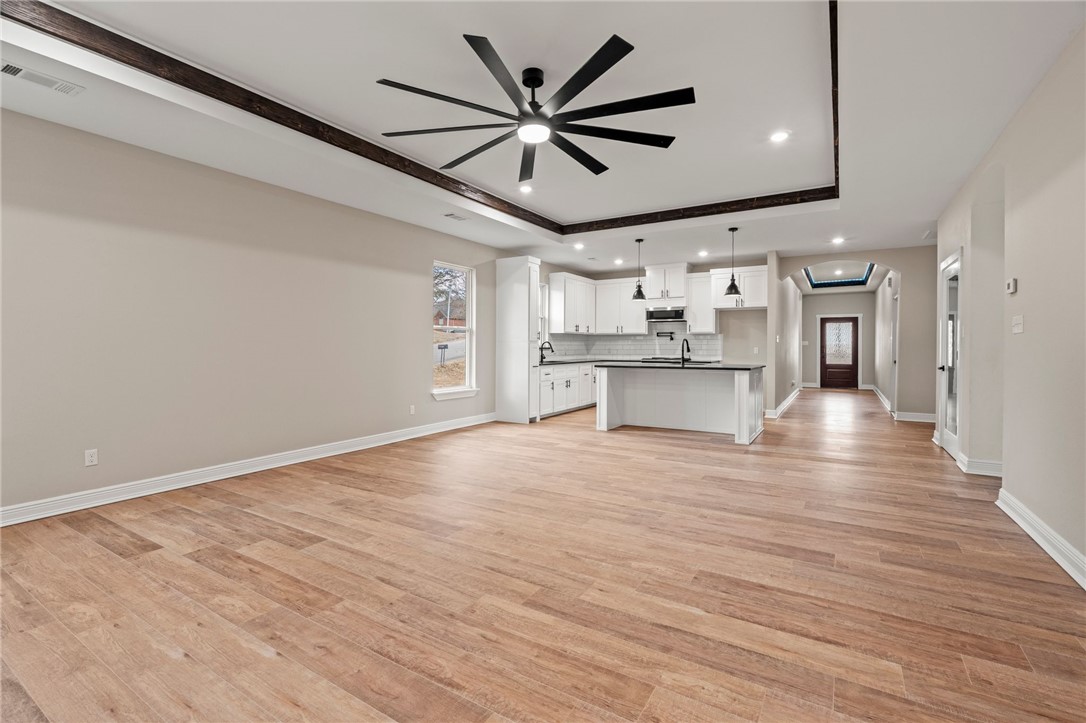 NORTH HILLS - Residential