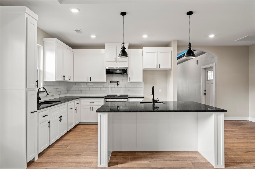 NORTH HILLS - Residential