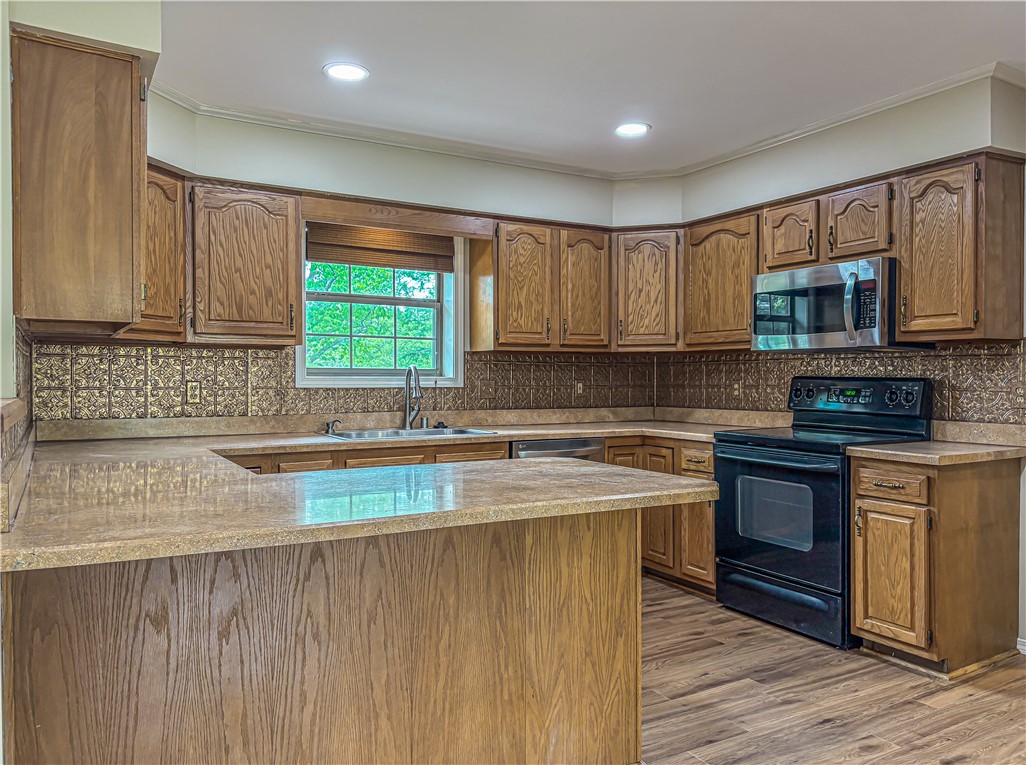 Rainbow Crossing - Residential