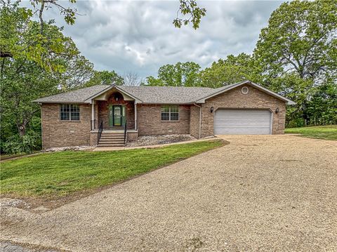 Photo of 147 Abby Lane, Cotter, AR 72626 (MLS # 1341772)